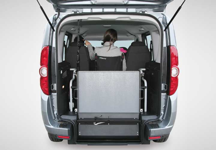 Fiat-Doblo-F-Style-One Geraumige-hintere-sicht