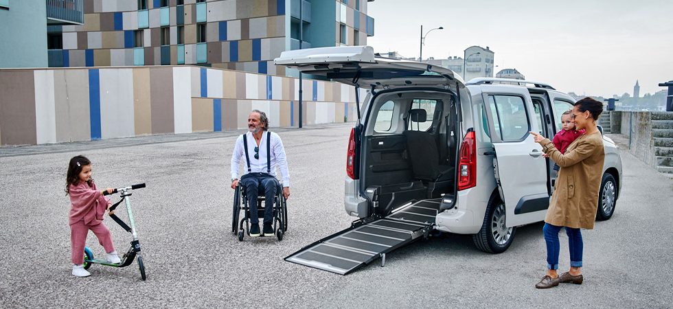 Opel Combo per trasporto disabili