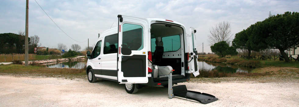 Ford Transit per trasporto disabili